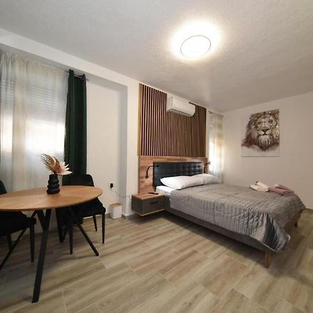 Jeta Studio & Rooms Zadar Extérieur photo